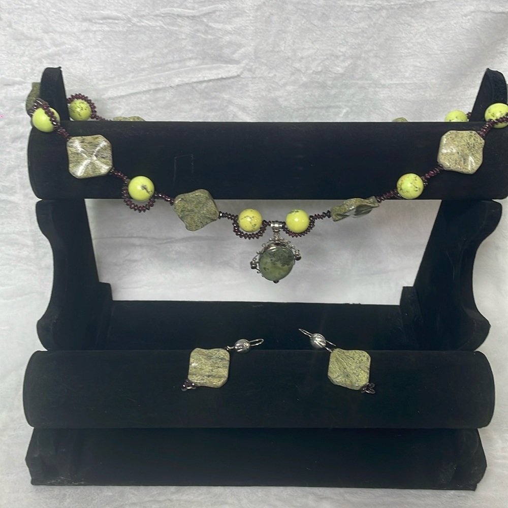 Handmade necklace and matching earrings. Green marble, garnets, moss agate.